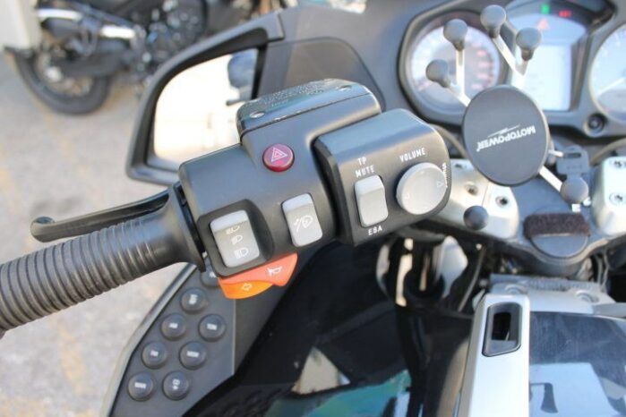 
								BMW R 1200 RT full									