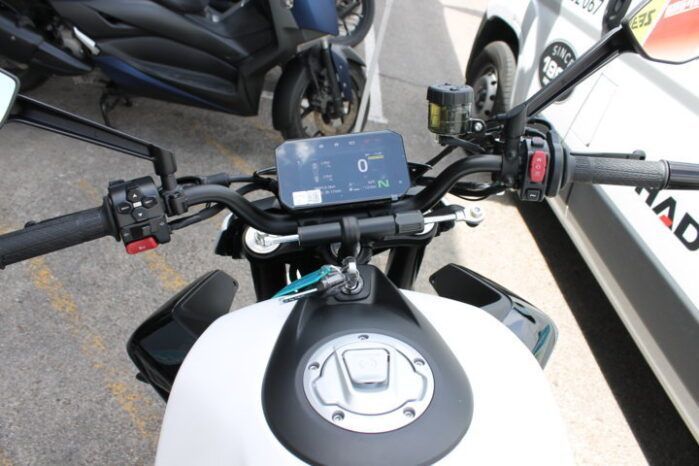 
								CFMOTO 675 NK 2026 full									