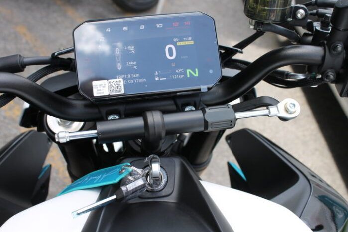 
								CFMOTO 675 NK 2026 full									