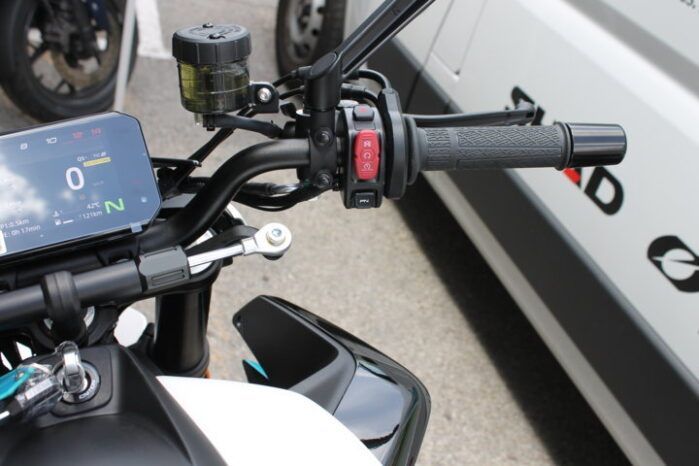 
								CFMOTO 675 NK 2026 full									