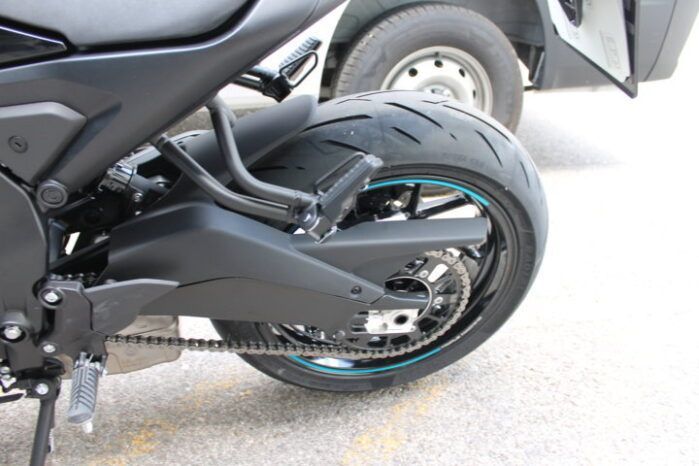 
								CFMOTO 675 NK 2026 full									