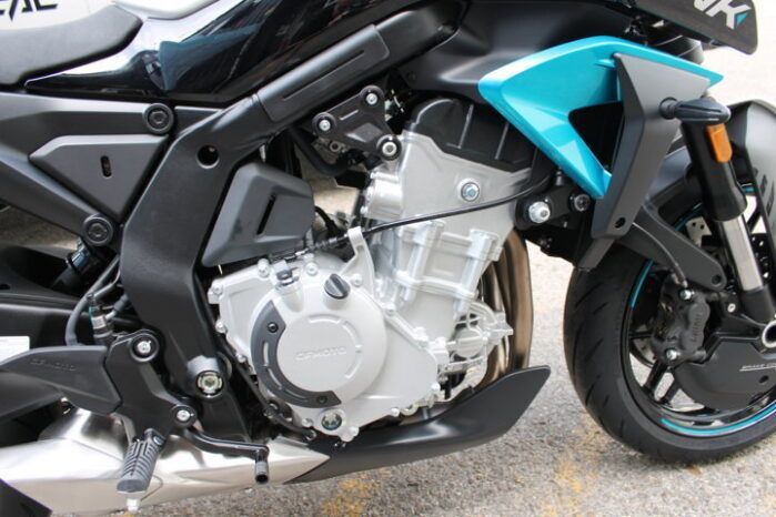 
								CFMOTO 675 NK 2026 full									