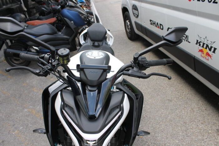 
								CFMOTO 675 NK 2026 full									