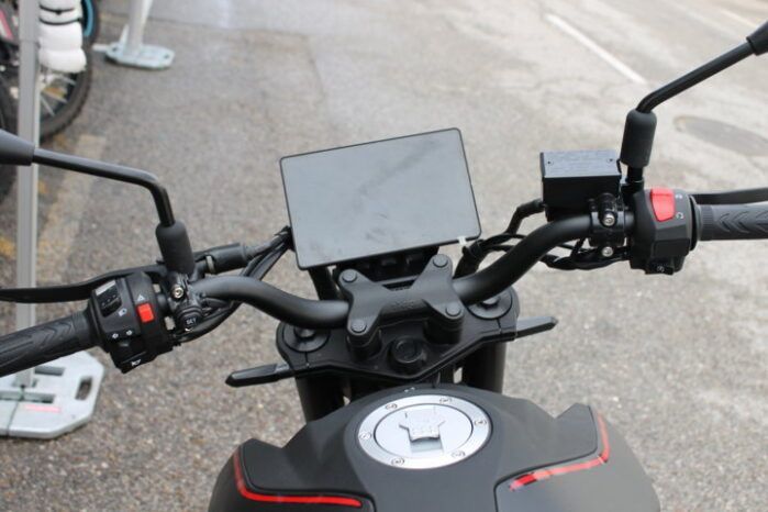 
								MITT NK 125 BREMBO LTD ABS full									