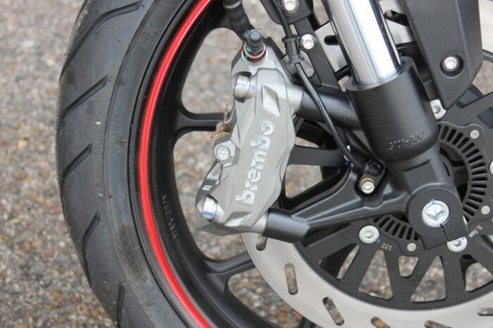 
								MITT NK 125 BREMBO LTD ABS full									