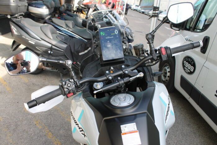
								CFMOTO 1000 MT-X full									