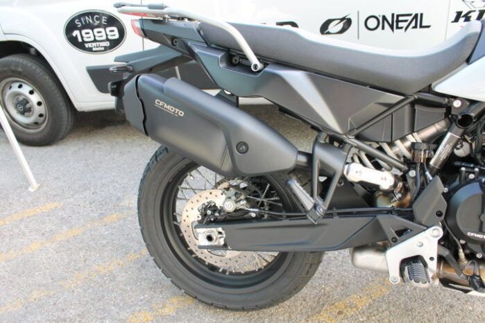 
								CFMOTO 1000 MT-X full									