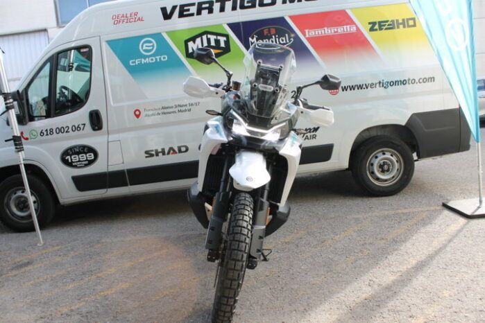 
								CFMOTO 1000 MT-X full									