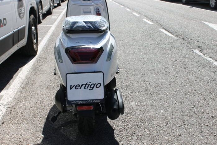 
								LAMBRETTA J 125 full									