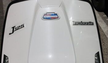 
									LAMBRETTA J 125 full								