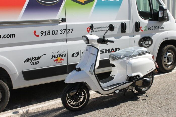 
								LAMBRETTA J 125 full									