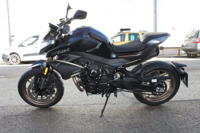 
								CFMOTO 800 NK ADVANCED full									