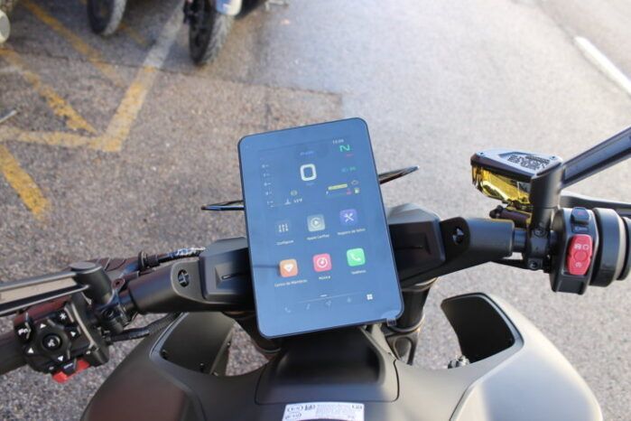 
								CFMOTO 800 NK ADVANCED full									