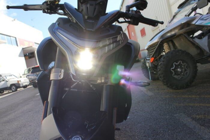 
								CFMOTO 800 NK ADVANCED full									