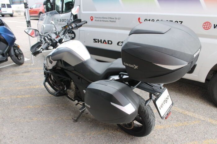 
								CFMOTO 650 MT full									