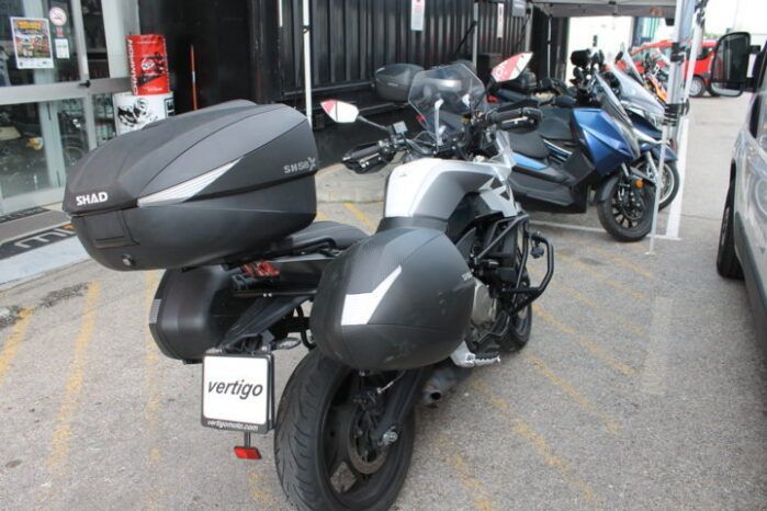 
								CFMOTO 650 MT full									