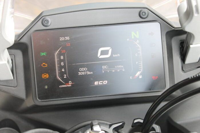 
								CFMOTO 650 MT full									