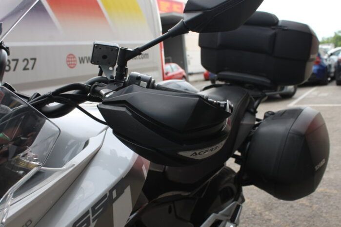 
								CFMOTO 650 MT full									