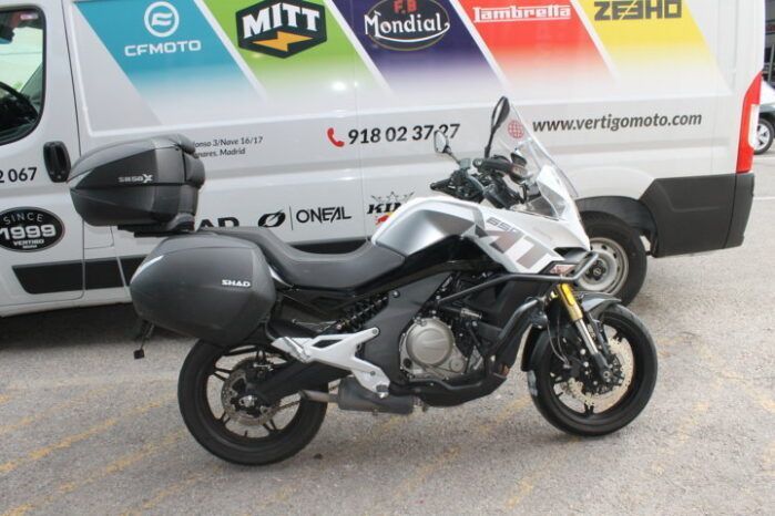 
								CFMOTO 650 MT full									