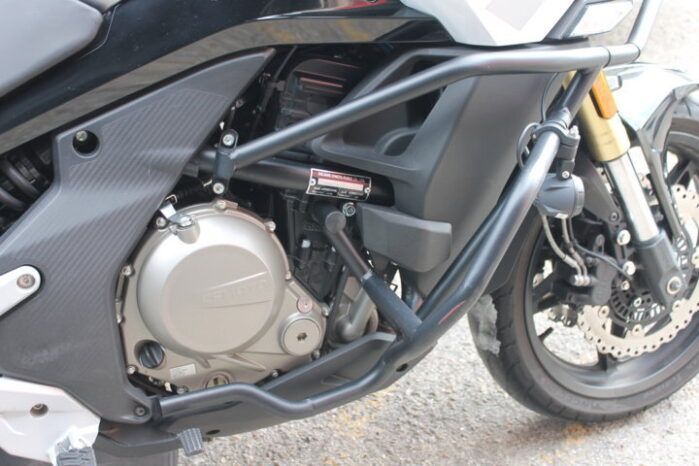 
								CFMOTO 650 MT full									