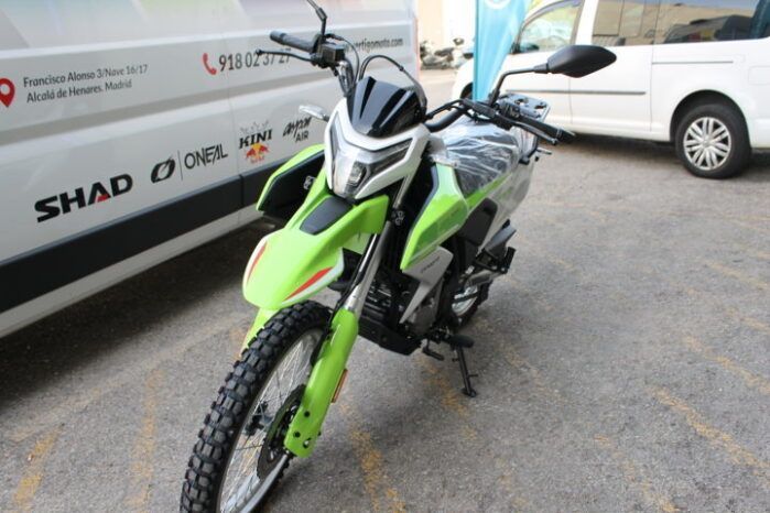 
								CFMOTO 250 DUAL full									