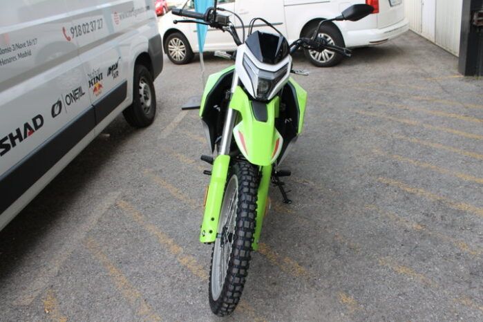 
								CFMOTO 250 DUAL full									
