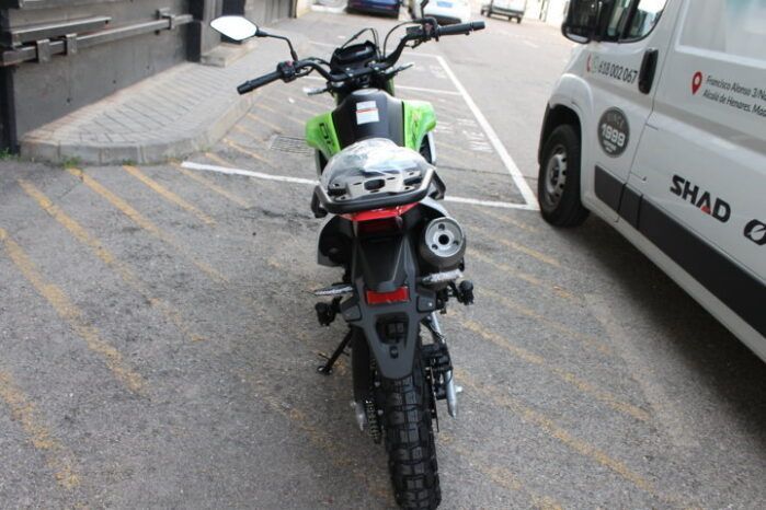 
								CFMOTO 250 DUAL full									