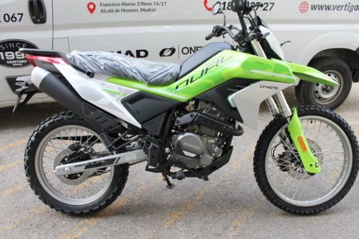 
								CFMOTO 250 DUAL full									