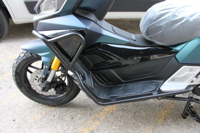 
								MITT ADV 125 XTREME PRO full									