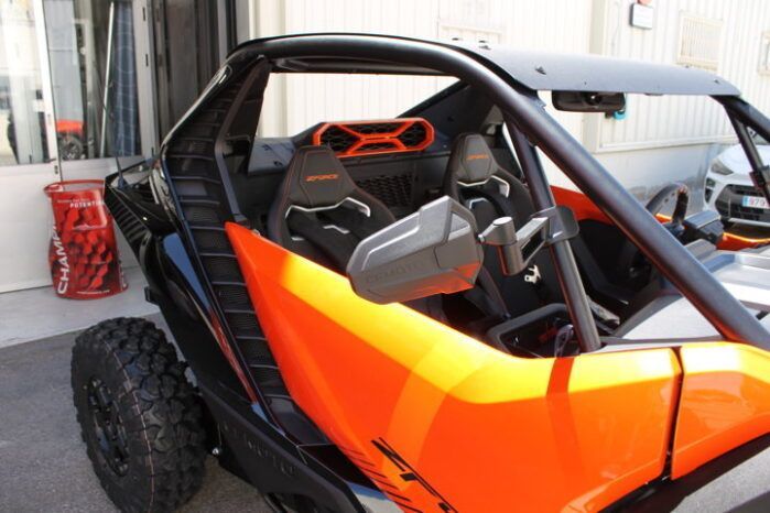 
								CFMOTO Z10 TURBO 2 PLAZAS full									