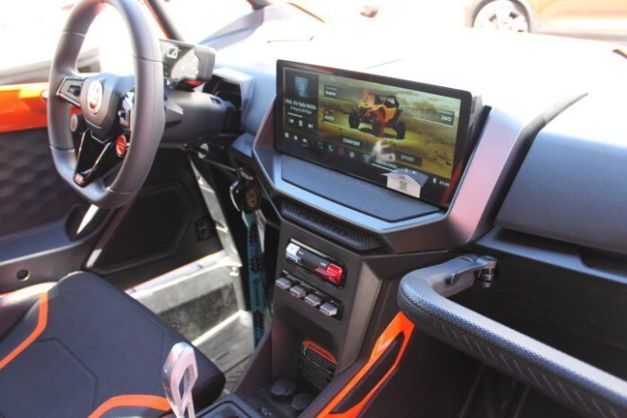 
								CFMOTO Z10 TURBO 2 PLAZAS full									