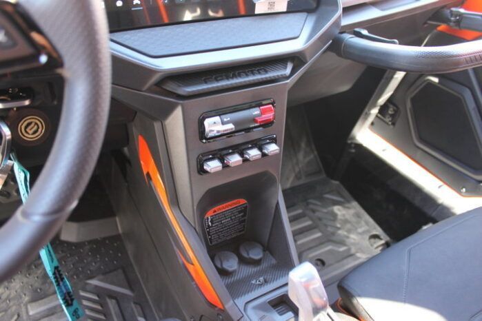 
								CFMOTO Z10 TURBO 2 PLAZAS full									