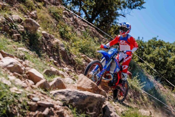 
								BETA RR 250 2T RACE 27 full									