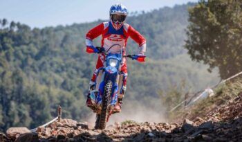 
									BETA RR 250 2T RACE 27 full								