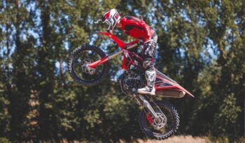 
									BETA RX 250F 4T CROSS 27 full								