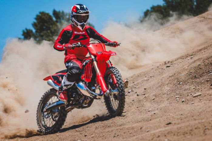 
								BETA RX 250 2T 27 CROSS full									