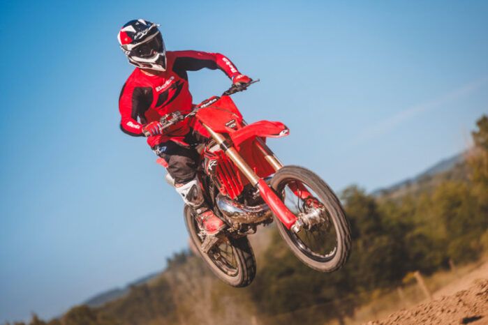 
								BETA RX 250 2T 27 CROSS full									