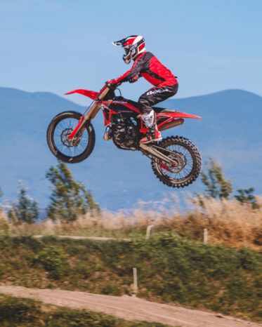 
								BETA RX 250 2T 27 CROSS full									