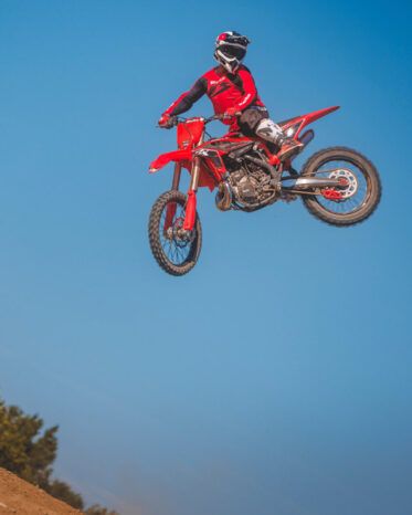 
								BETA RX 250 2T 27 CROSS full									