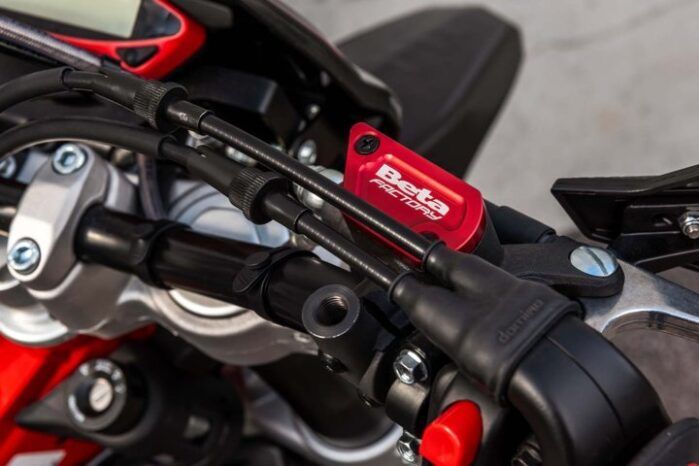
								BETA RR 125 4T MOTARD RACING full									