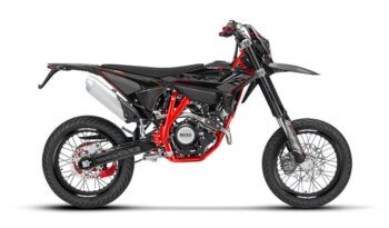 
									BETA RR 125 4T MOTARD RACING full								