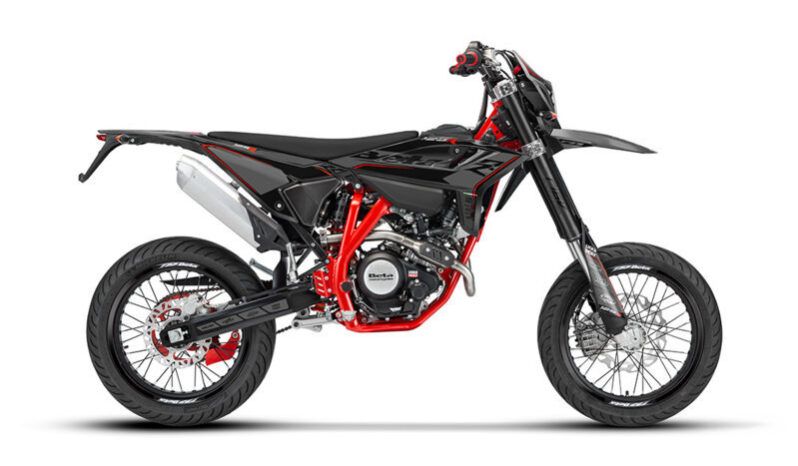 
								BETA RR 125 4T MOTARD RACING full									