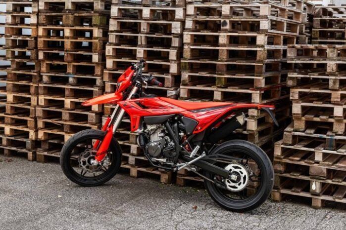 
								BETA RR 125 4T MOTARD T full									