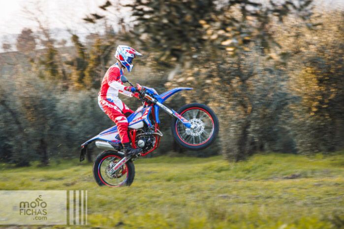 
								BETA RR 125 4T RACING ENDURO full									