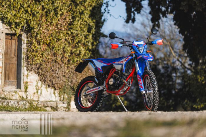
								BETA RR 125 4T RACING ENDURO full									