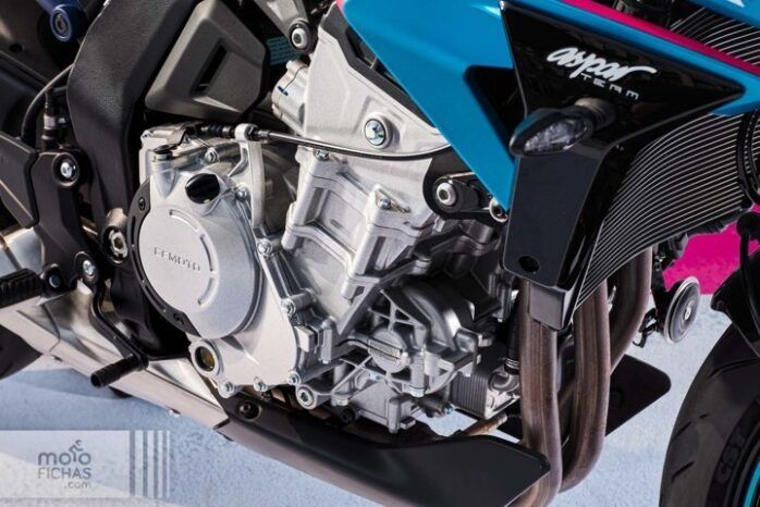 
								CFMOTO 675 NK GP Ltd ASPAR full									